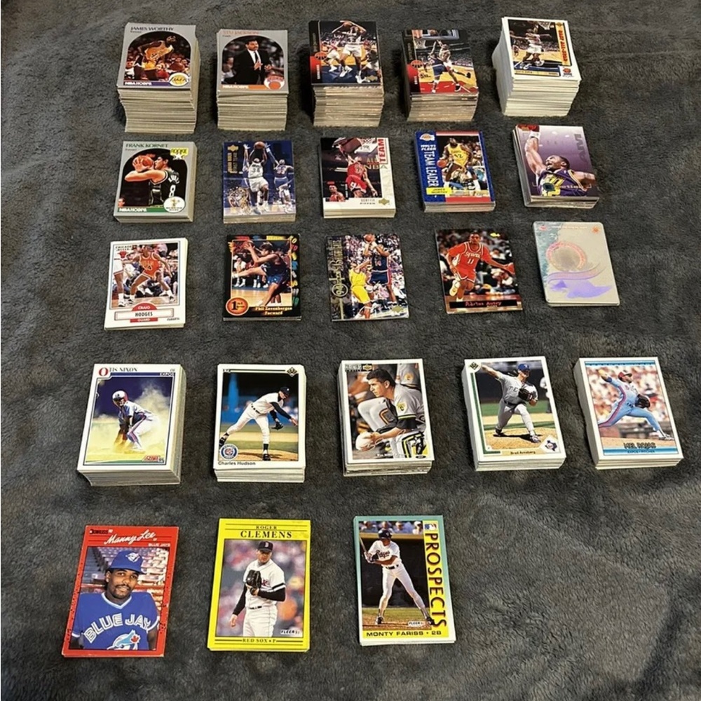Old sports cards lot